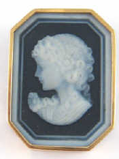 Appraisal: A carat gold framed cameo brooch approx x mm gms