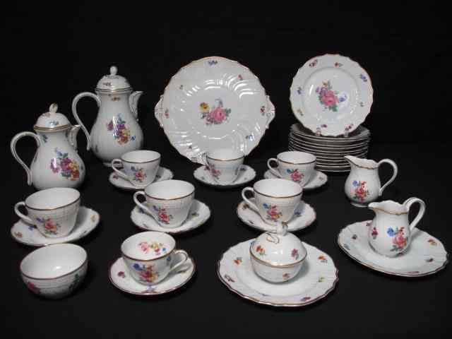 Appraisal: Hutschenreuther Dresden fine china dinnerware set pieces total Moritzburg Has