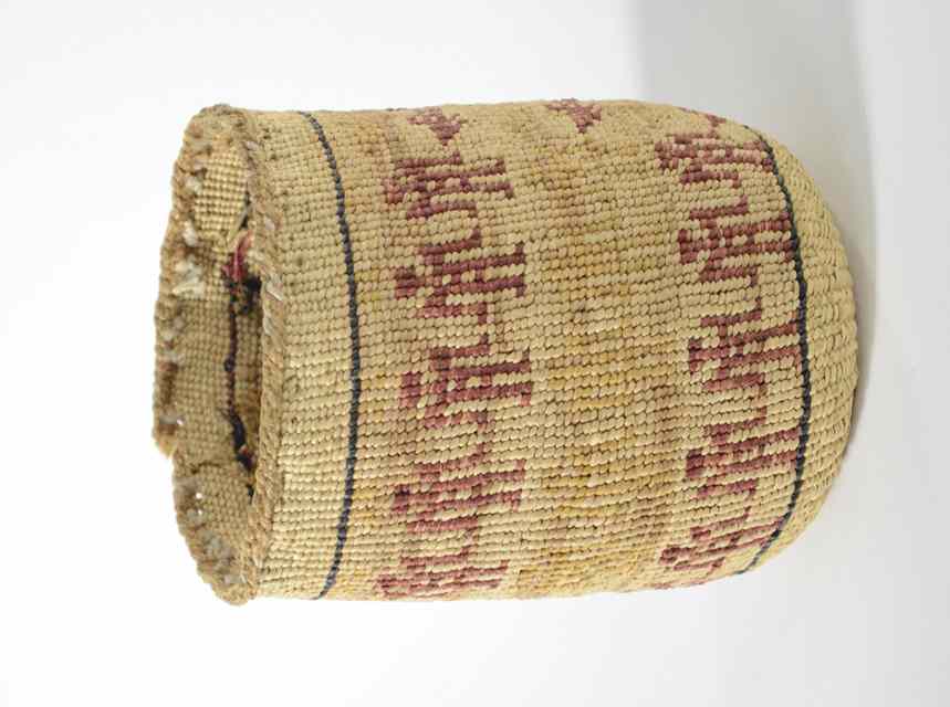 Appraisal: A FINE WASCO SALLY BAG soft woven of dog bane