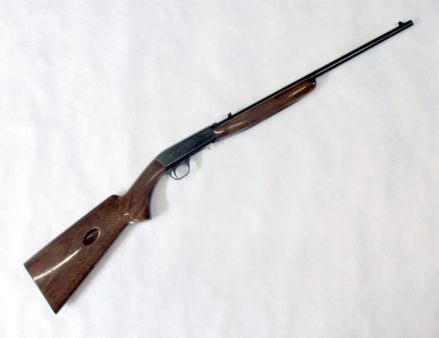 Appraisal: BELGIUM BROWNING SEMI-AUTOMATIC RIFLE lr caliber barrel overall blued finish