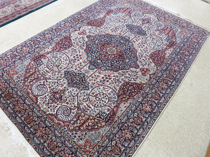 Appraisal: HAND KNOTTED ORIENTAL AREA RUG Pakistani-Persian x quality kpsi floral