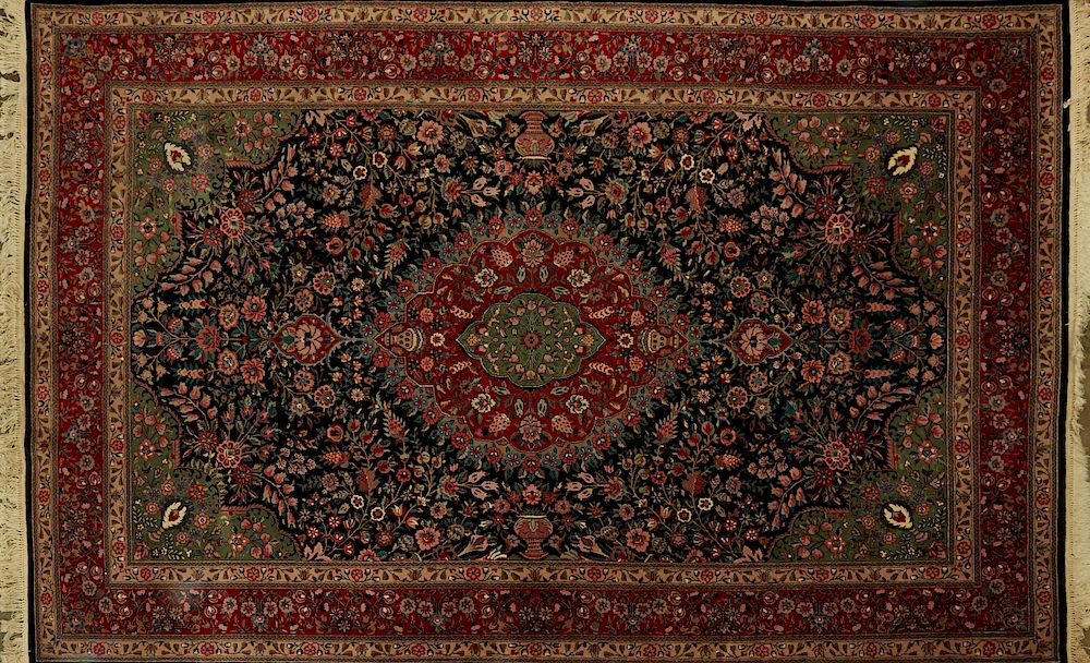 Appraisal: Modern Persian Wool Rug Carpet th c Persian rug Low