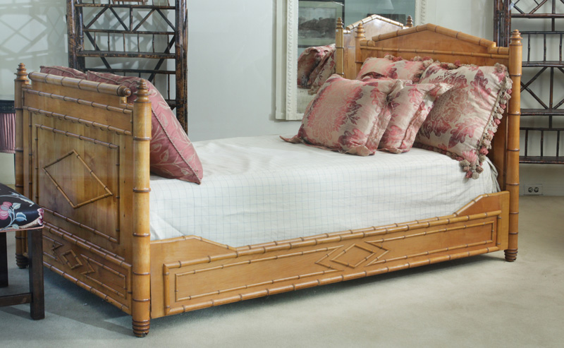 Appraisal: Victorian Style Turned Maple and Faux Bamboo Daybed x x