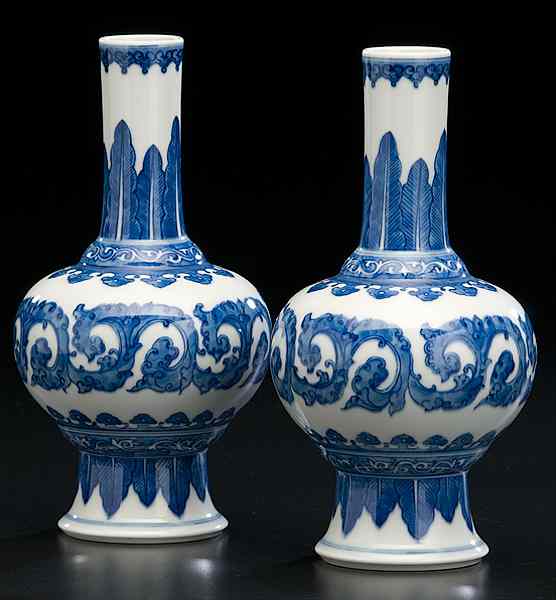 Appraisal: Chinese Blue and White Vases Chinese a pair of blue