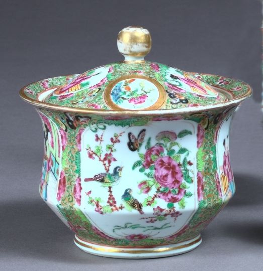 Appraisal: Good Large Chinese Export Rose Medallion Porcelain Covered Sugar Basin