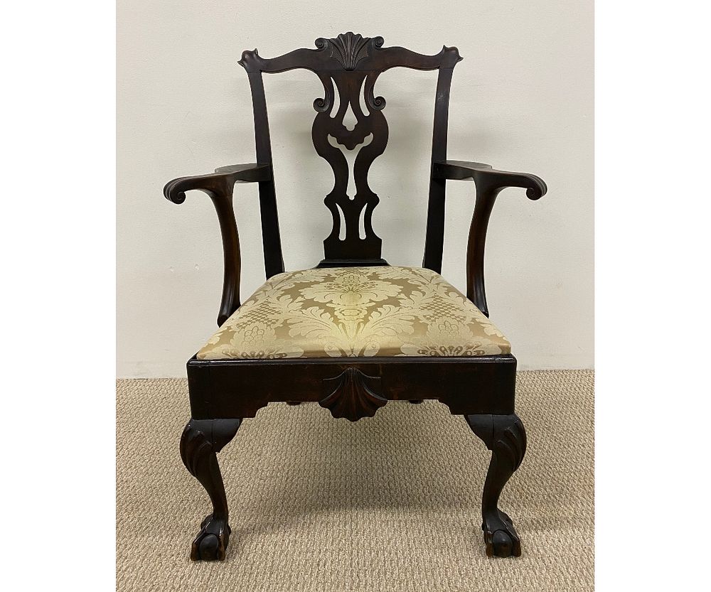 Appraisal: Fine Philadelphia Chippendale Armchair Philadelphia Chippendale mahogany armchair known as