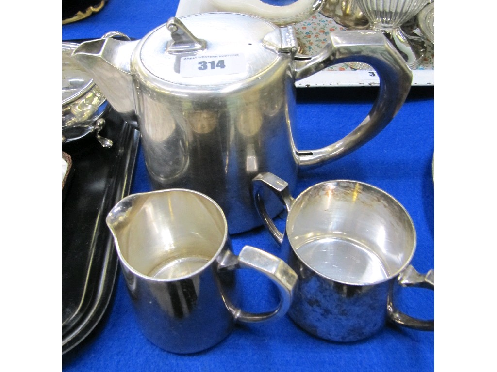 Appraisal: Three piece hotelware tea service