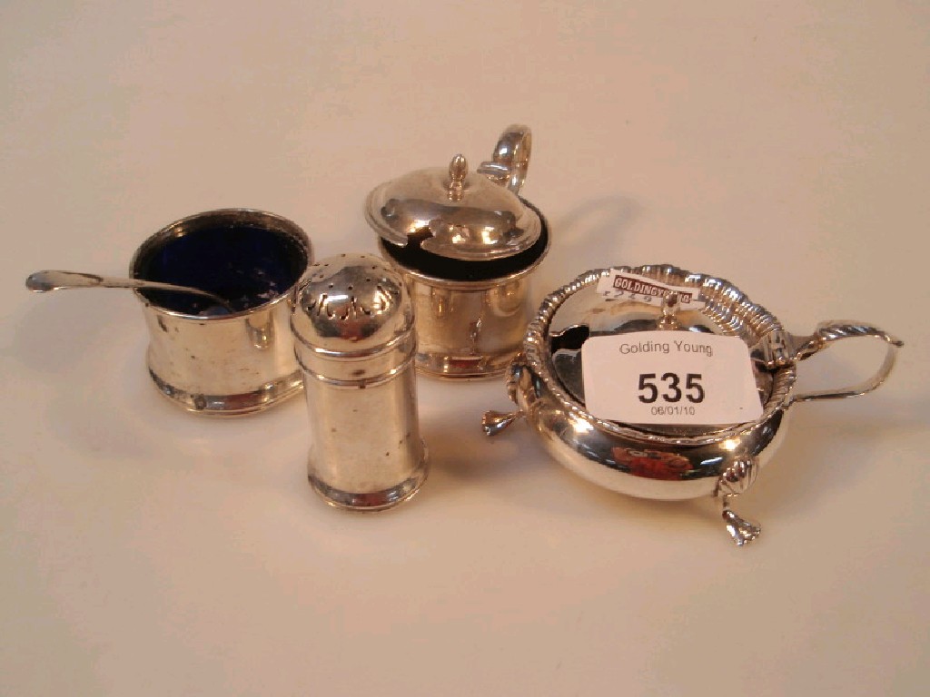 Appraisal: A collection of small silver cruet items various marks