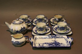 Appraisal: A Royal Doulton tea set in Norfolk pattern incomplete some