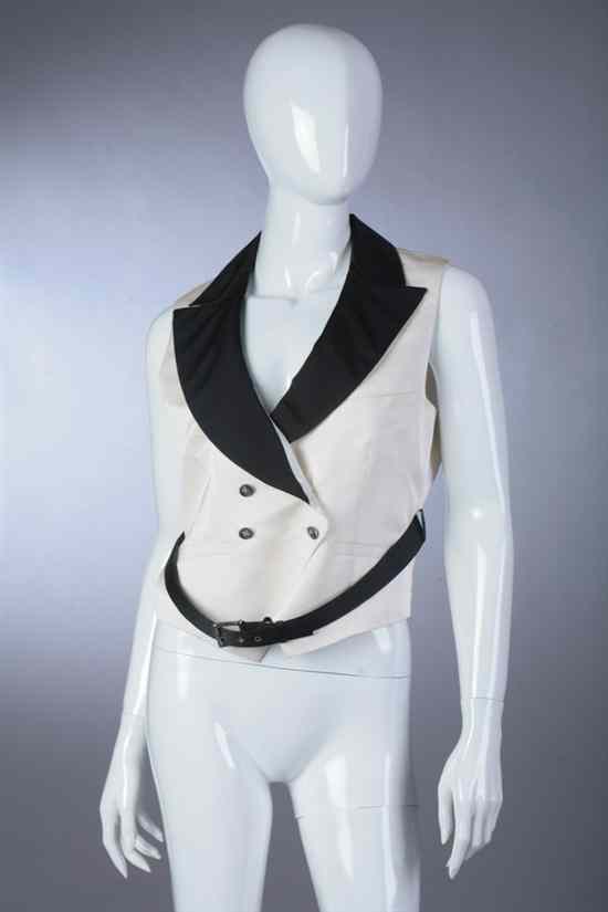 Appraisal: CHANEL WHITE AND BLACK SILK BELTED VEST Autumn size new