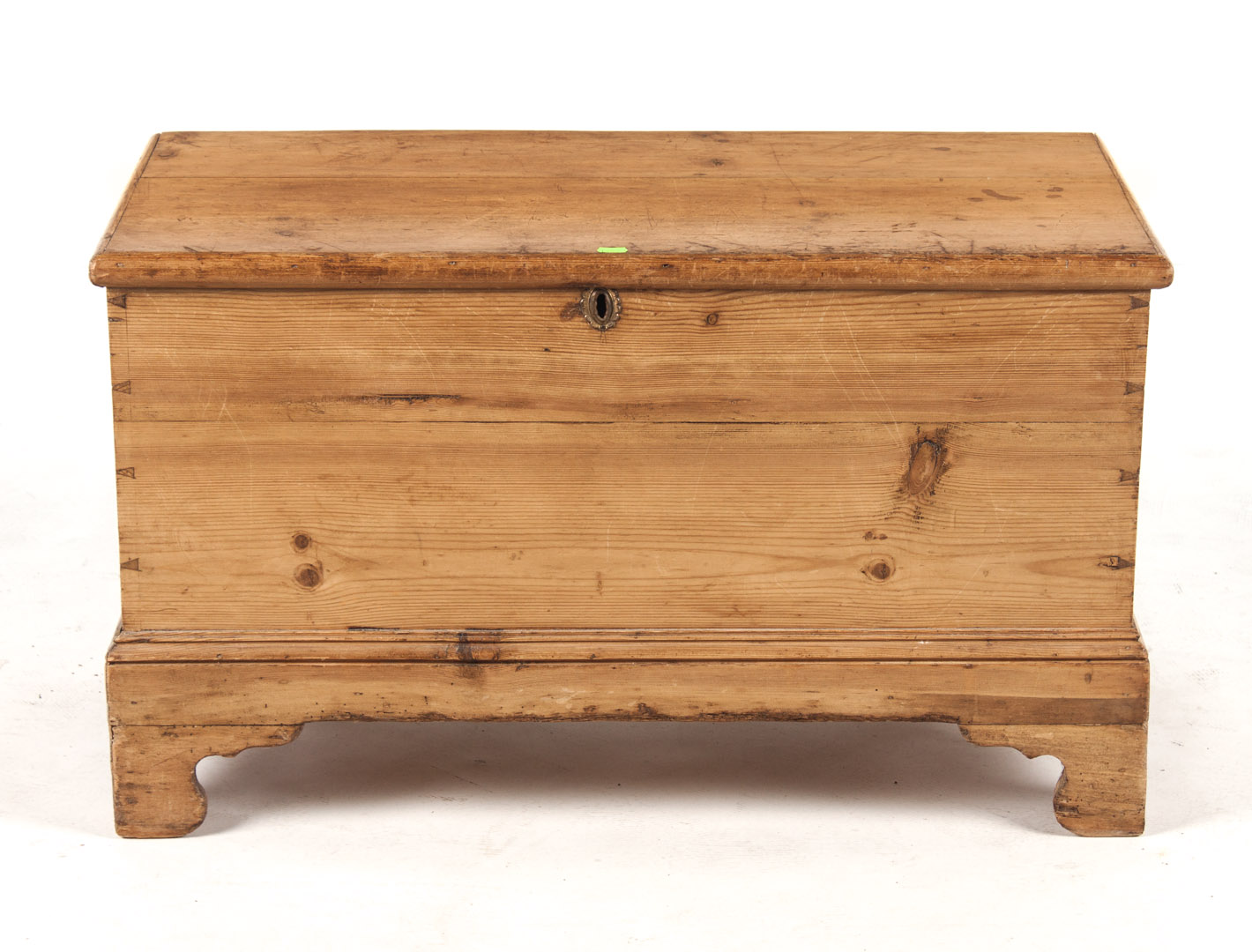 Appraisal: Victorian scrubbed dealwood blanket chest in H in W in