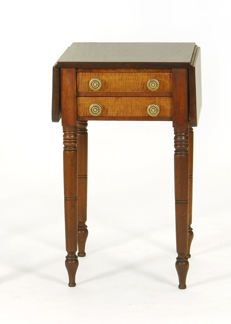 Appraisal: ANTIQUE AMERICAN SHERATON TWO-DRAWER DROP-LEAF STAND Early th CenturyIn mahogany