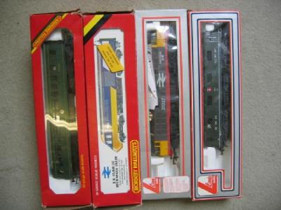 Appraisal: Hornby Railways D M U in BR green boxed G