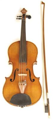 Appraisal: A violin with printed faux label 'ANTONIUS STRADIVARIUS DEUTSCHE URBIT