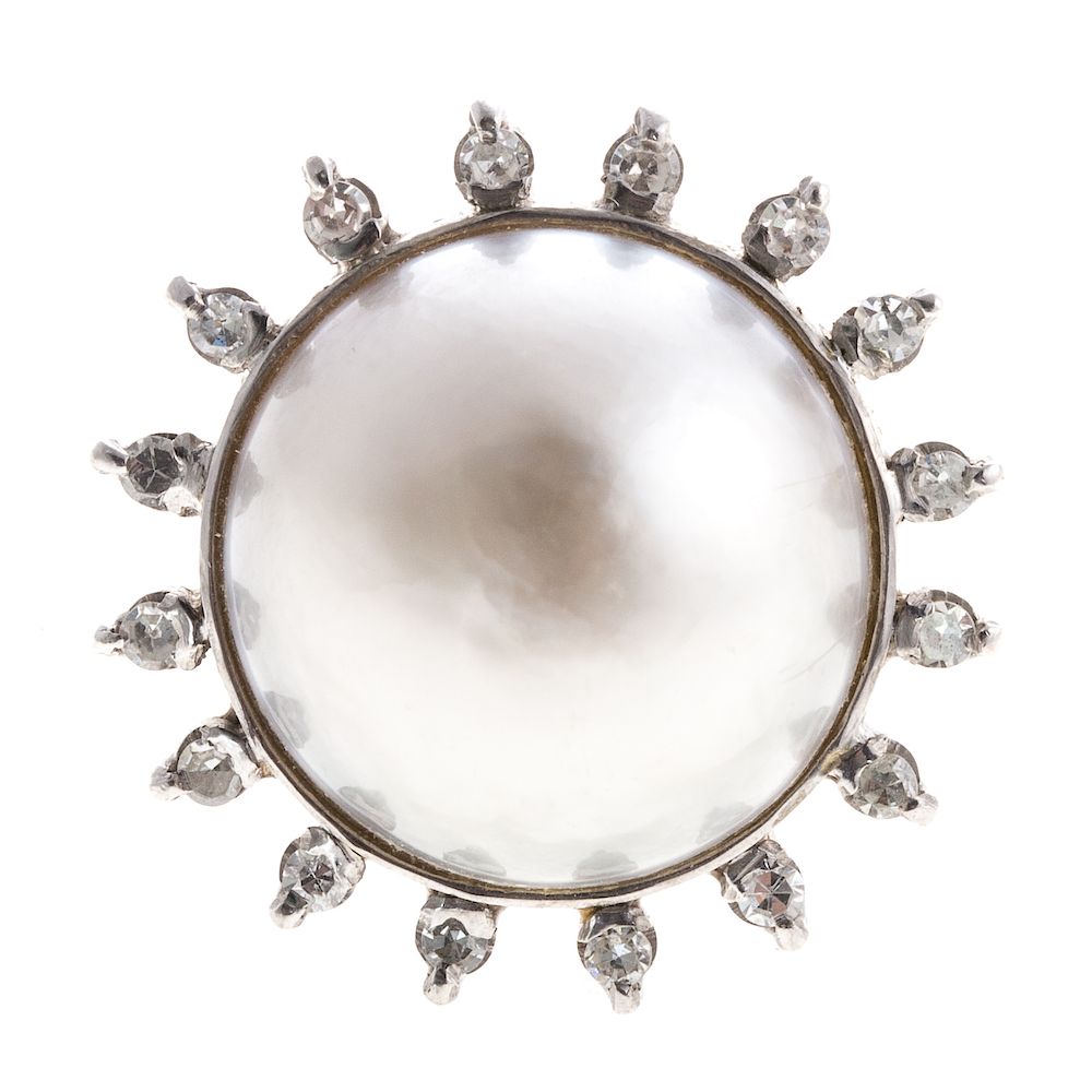 Appraisal: A Ladies Mabe and Diamond Pearl Ring in K K