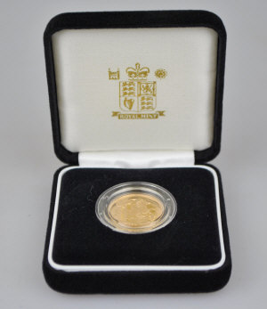 Appraisal: A boxed Royal Mint proof sovereign