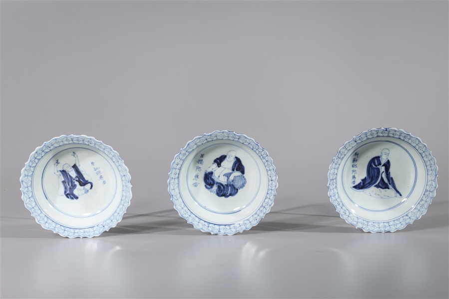 Appraisal: Group of three Chinese blue and white porcelain dishes each