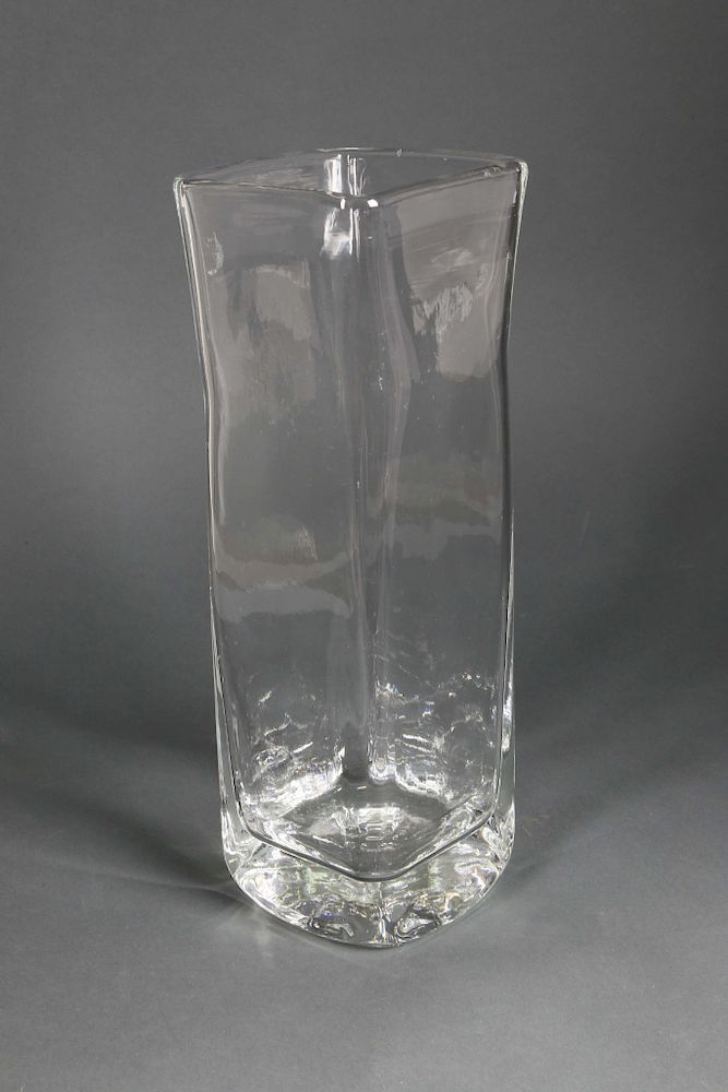 Appraisal: Simon Pearce Hand Blown Clear Glass Vase Exclusive on Bidsquare