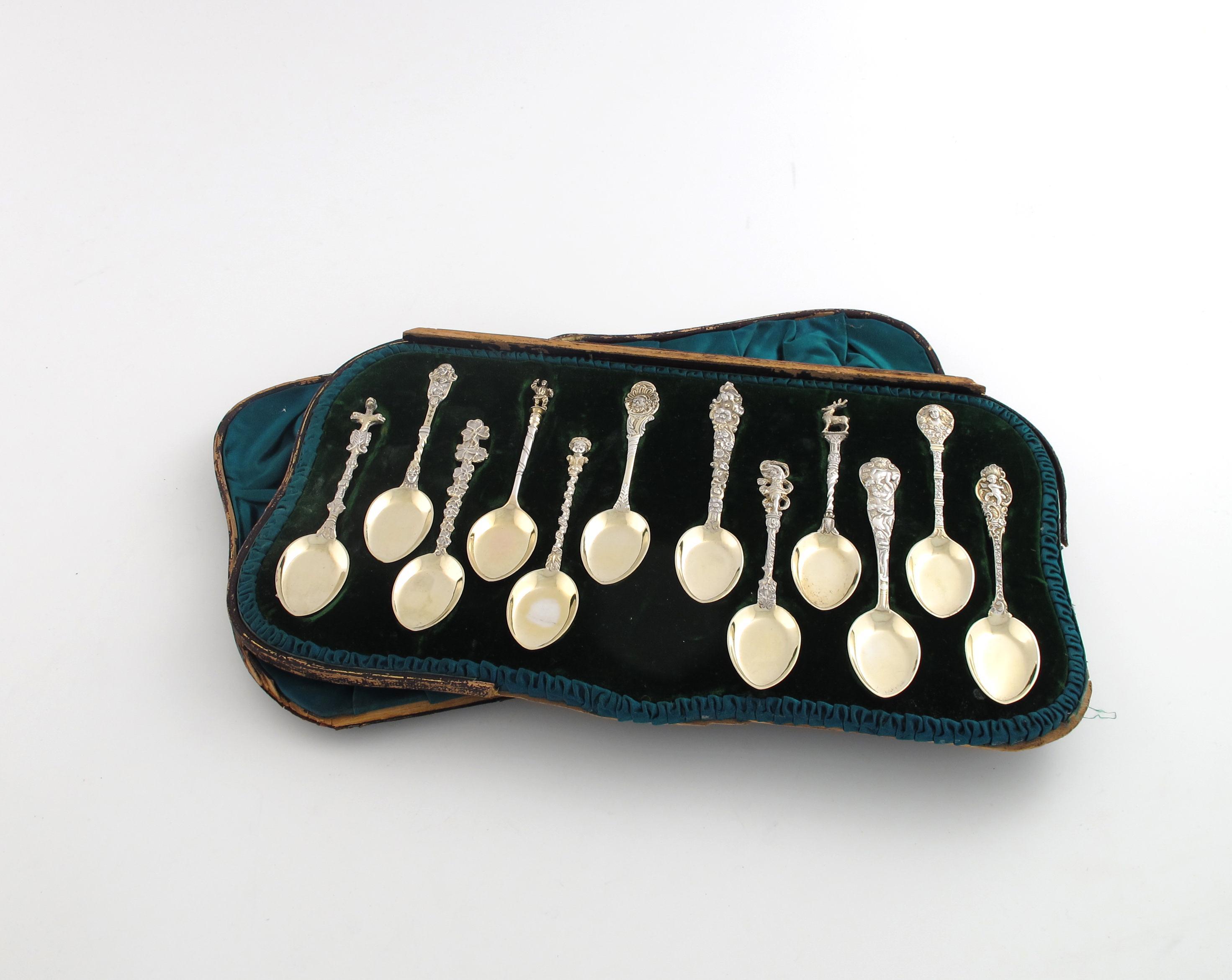 Appraisal: A set of twelve Victorian silver ice cream spoons