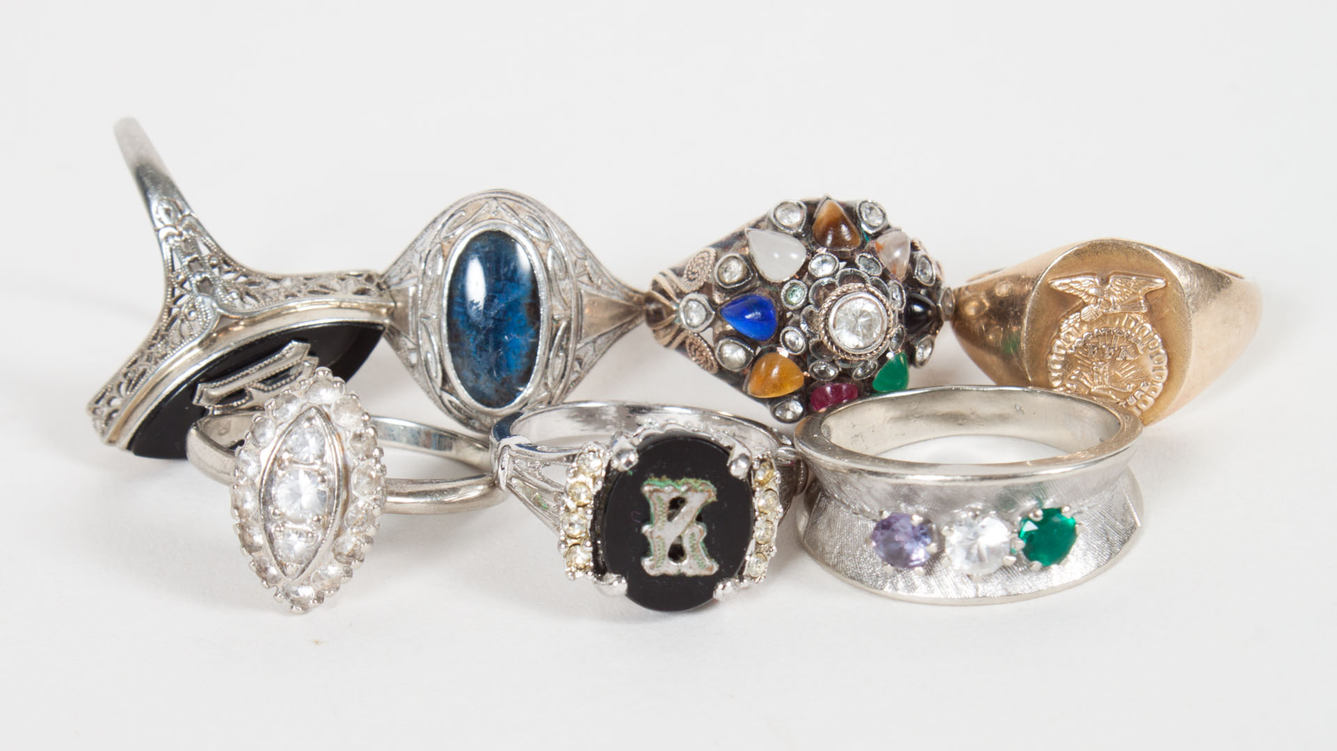 Appraisal: Seven assorted rings including K white gold onyx initial M