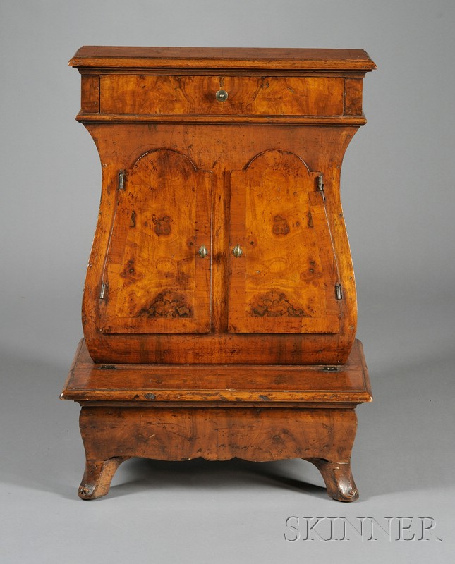 Appraisal: German Baroque-style Walnut Prie Dieu fitted with a frieze drawer