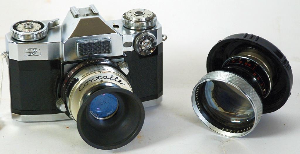 Appraisal: CONTAFLEX 'SUPER' mm SLR CAMERA with Tessar mm LENS and