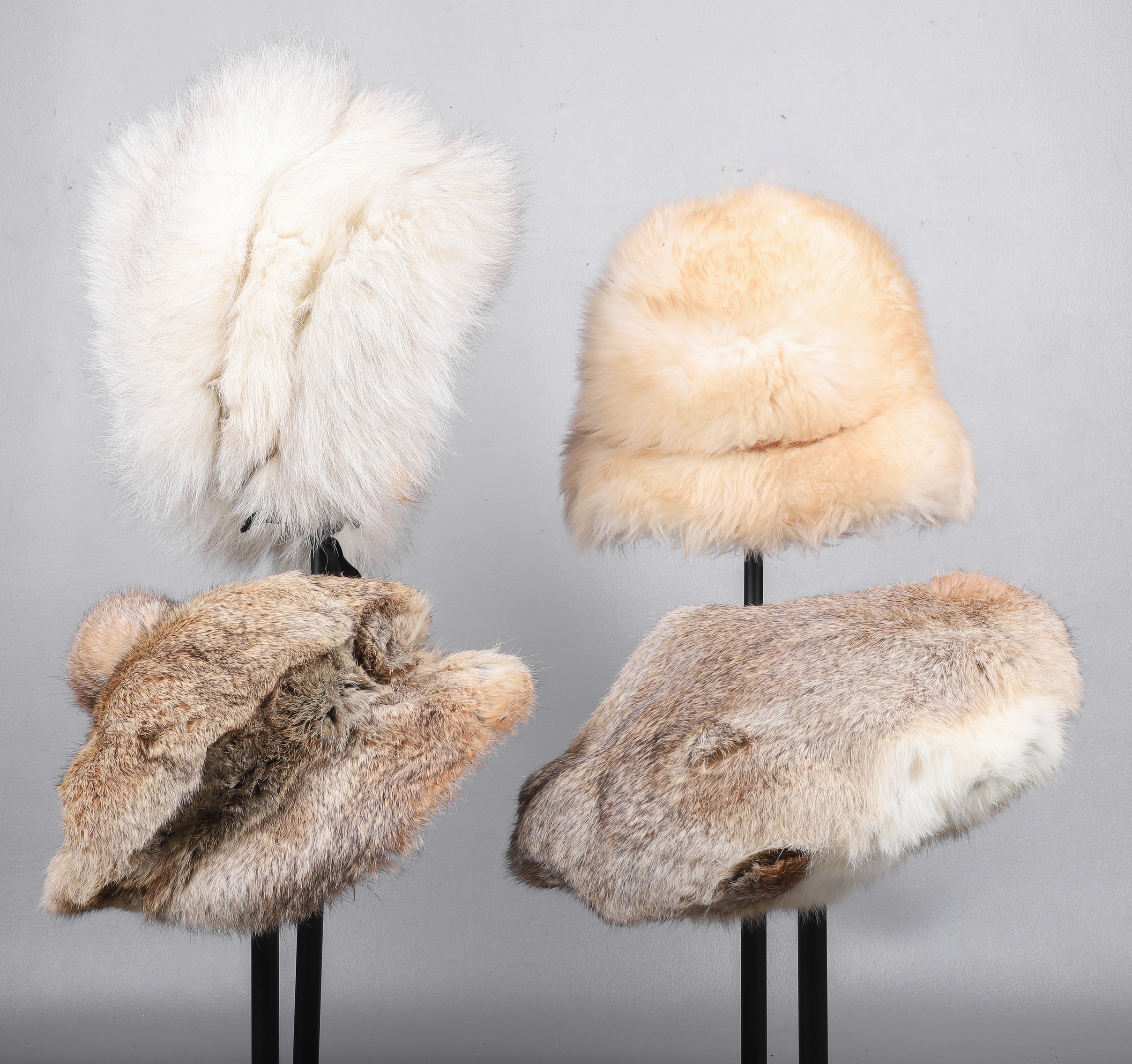 Appraisal: Vintage fur hats to include rabbit fur brimmed hat I