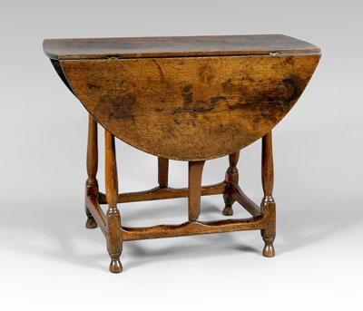 Appraisal: Fine Connecticut butterfly table walnut cherry and pine oval top