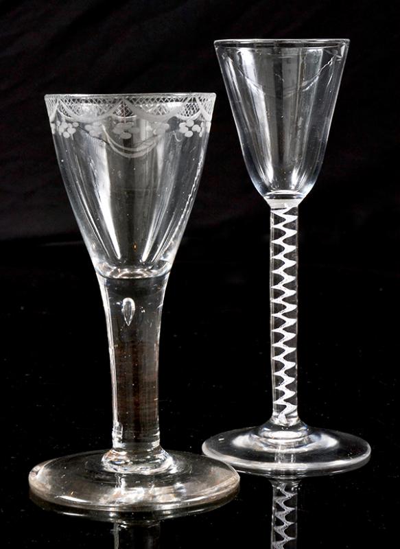 Appraisal: TWO EARLY TH CENTURY GLASSESone with an etched rim and