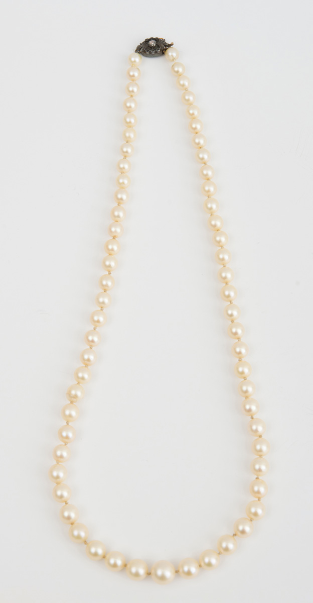 Appraisal: CULTURED PEARL NECKLACE in Property of Estate of Helen Frankenthaler