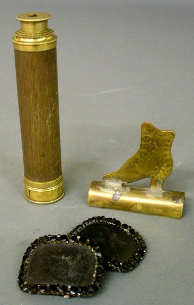 Appraisal: Brass telescope l closed a brass shoe h and a