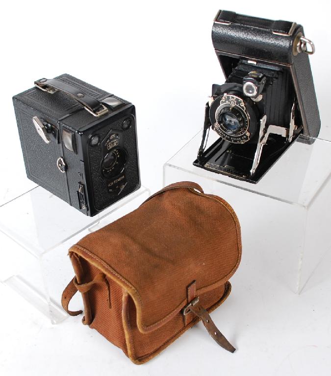 Appraisal: KODAK NO A JUNIOR BELLOWS FOLDING 'POCKET' CAMERA and a