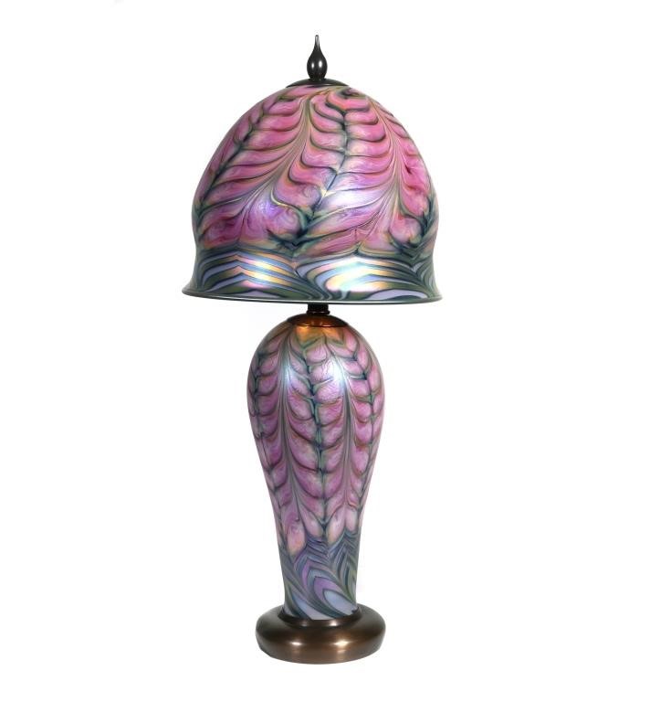 Appraisal: DANIEL LOTTON LAMP PULLED FEATHERBeautiful pulled feather blown art glass