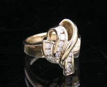 Appraisal: Fancy Diamond Ring Kt yellow gold features a freeform ribbon