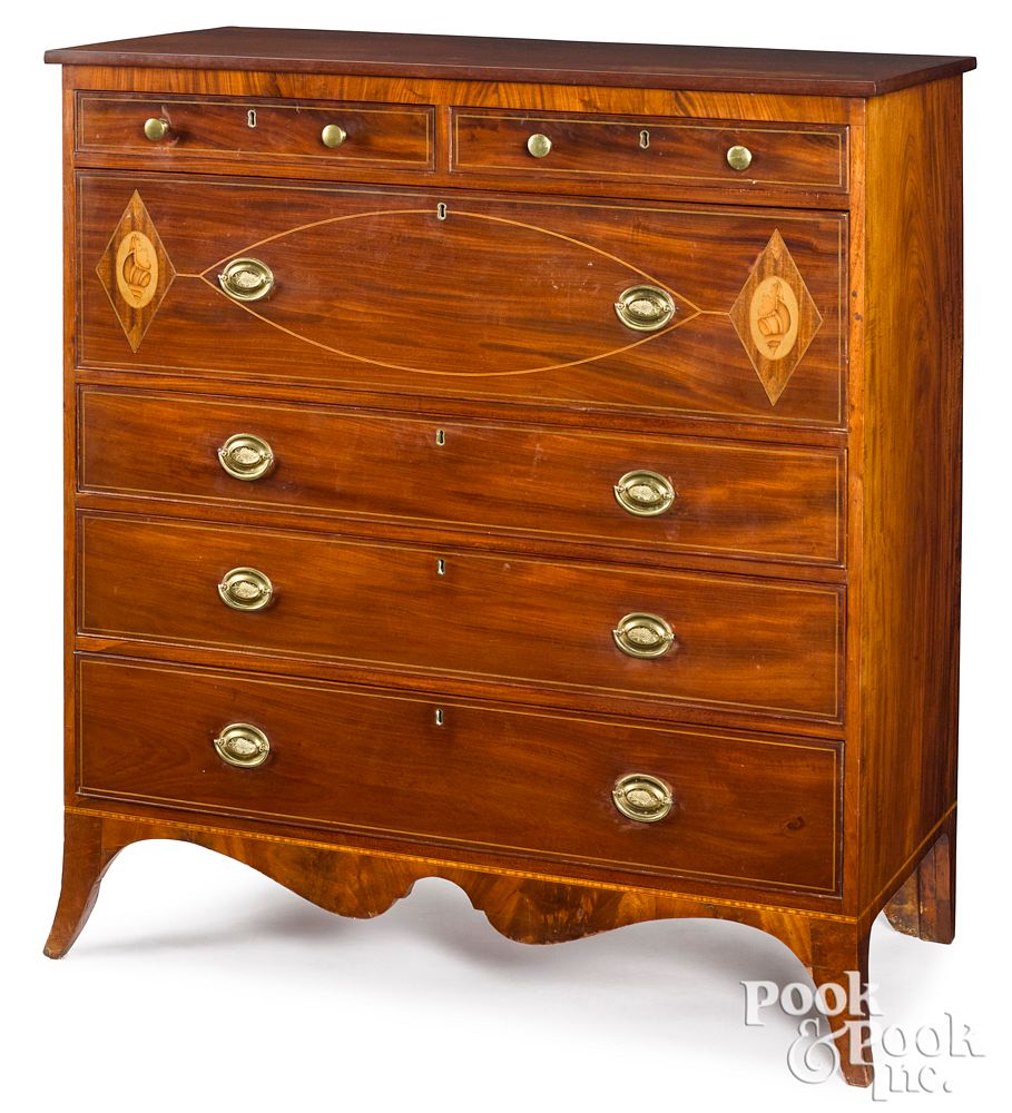 Appraisal: Federal mahogany chest of drawers Federal mahogany chest of drawers