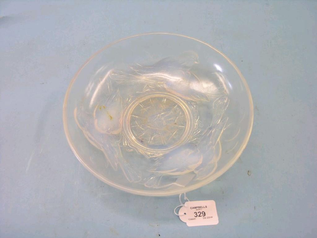 Appraisal: A Lalique-type opalescent glass fruit bowl circular-shape press-moulded with love-birds