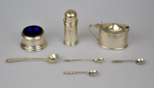 Appraisal: An oval silver mustard cylindrical pepper pot and open salt