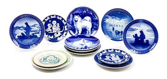 Appraisal: Twelve Porcelain Samoyed Plates Diameter of largest inches Twelve Porcelain