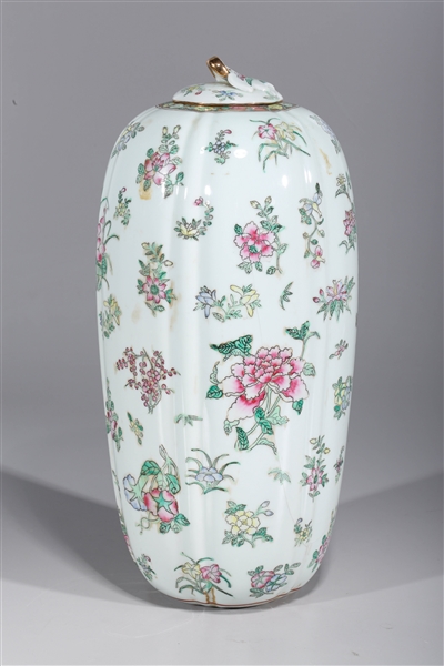 Appraisal: Chinese famille rose covered porcelain vase with allover floral designs