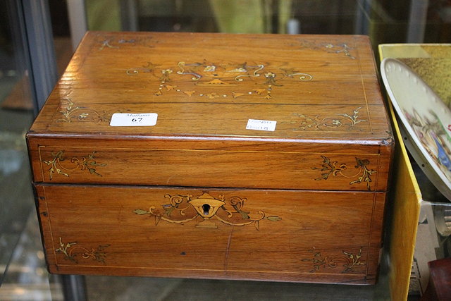 Appraisal: AN EARLY TH CENTURY SEWING BOX with inlaid floral decoration