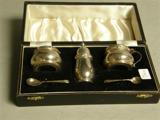 Appraisal: Modern silver cruet set comprising salt pepper shaker mustard pot