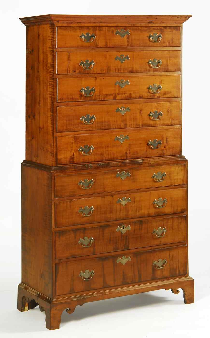 Appraisal: ANTIQUE AMERICAN CHIPPENDALE CHEST-ON-CHESTCirca - In curly maple Upper section