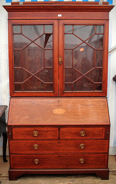 Appraisal: AN EDWARDIAN MAHOGANY AND SATINWOOD BANDED BUREAU BOOKCASE the upper