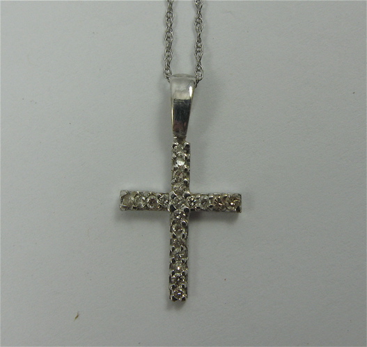 Appraisal: DIAMOND AND K WHITE GOLD PENDANT NECKLACE The cross pendant