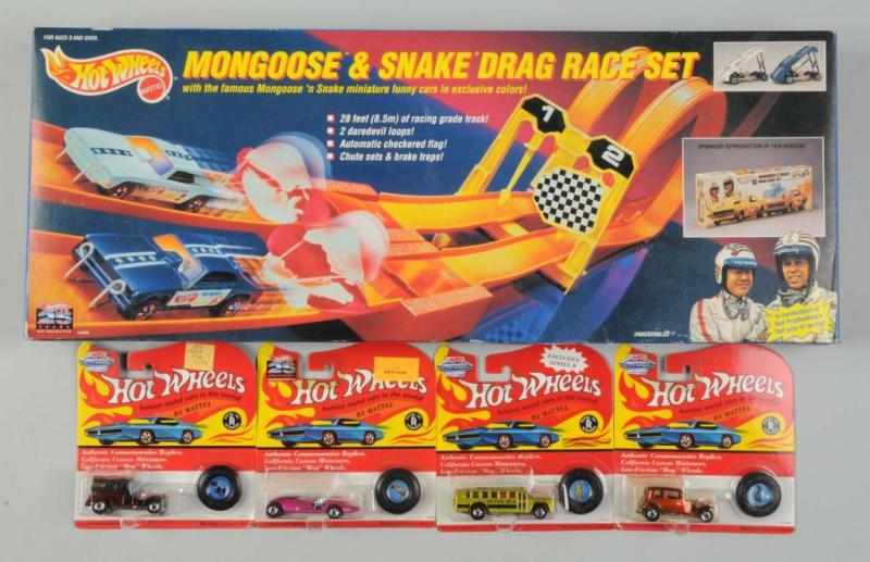 Appraisal: Lot of Mattel Hot Wheels Vehicles Sets Description Includes different