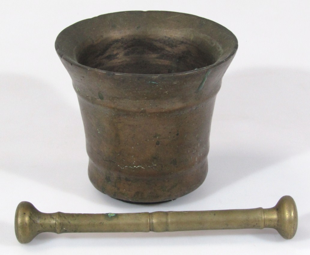 Appraisal: An early thC small bronze pestle and mortar