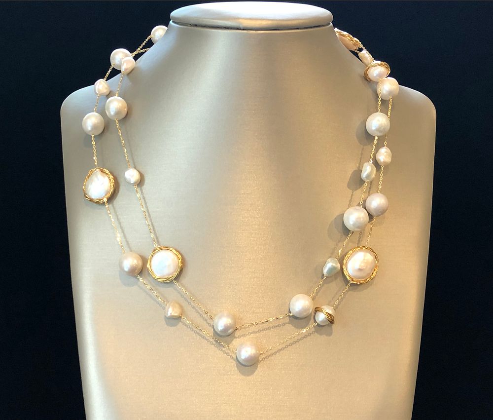 Appraisal: White Round Fresh Water Baroque and Coin Pearl Necklace with