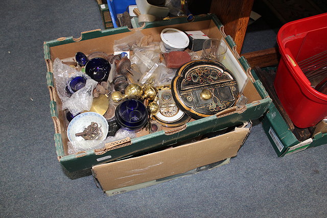 Appraisal: A QUANTITY OF VARIOUS CLOCK PARTS seven boxes