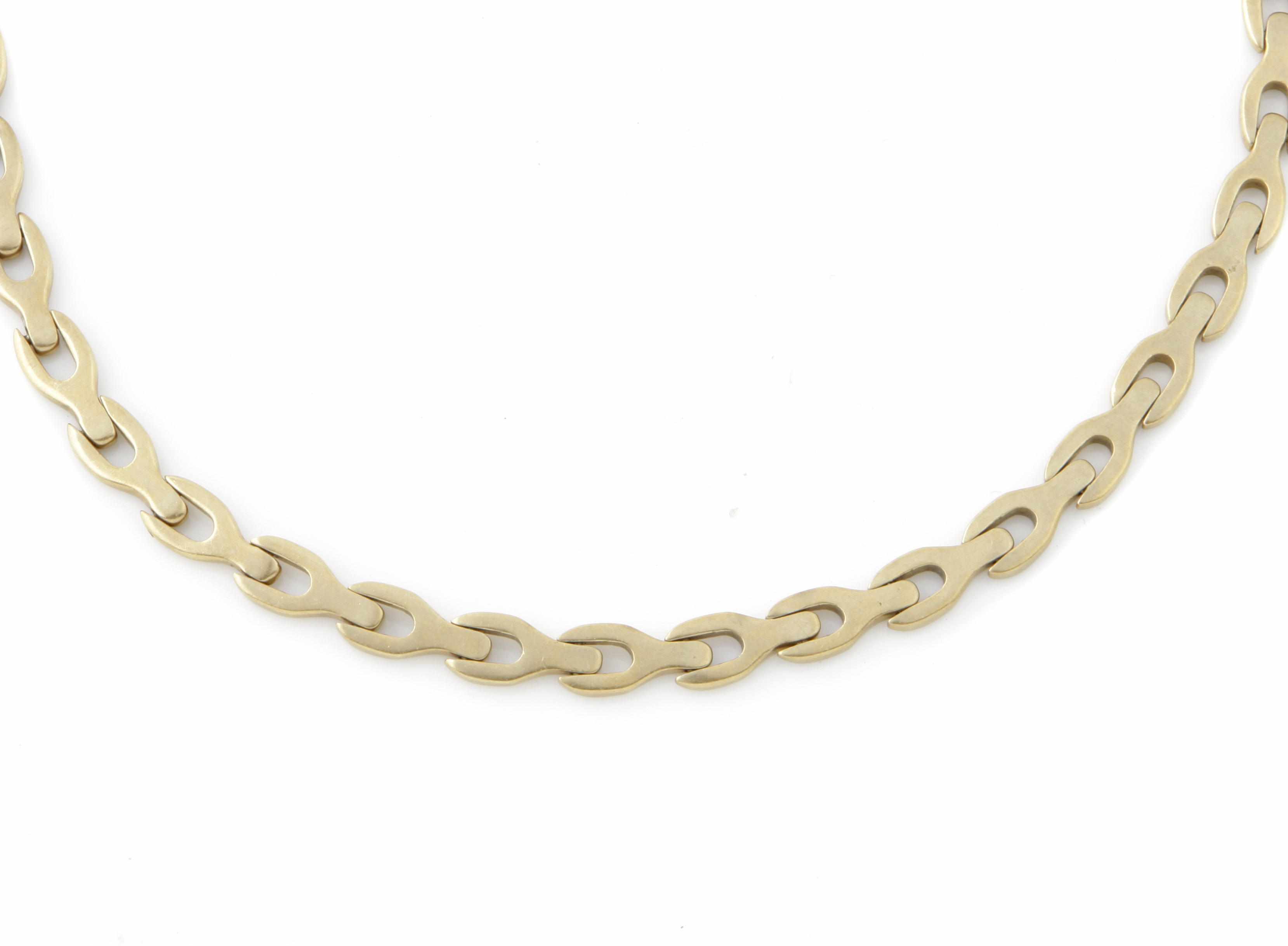 Appraisal: An k gold link necklace length in g