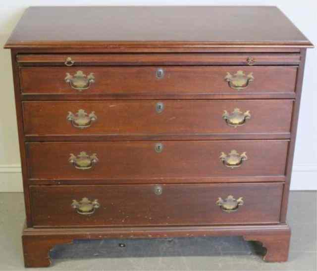 Appraisal: Mahogany Gentlemen's Chest with a Felt LinedFlatware Interior Top Drawer